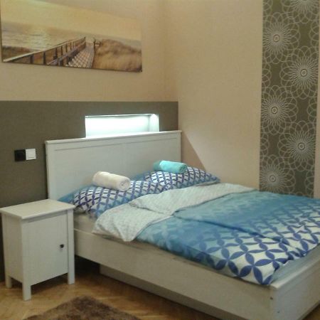 Lily Apartman Будапеща Екстериор снимка
