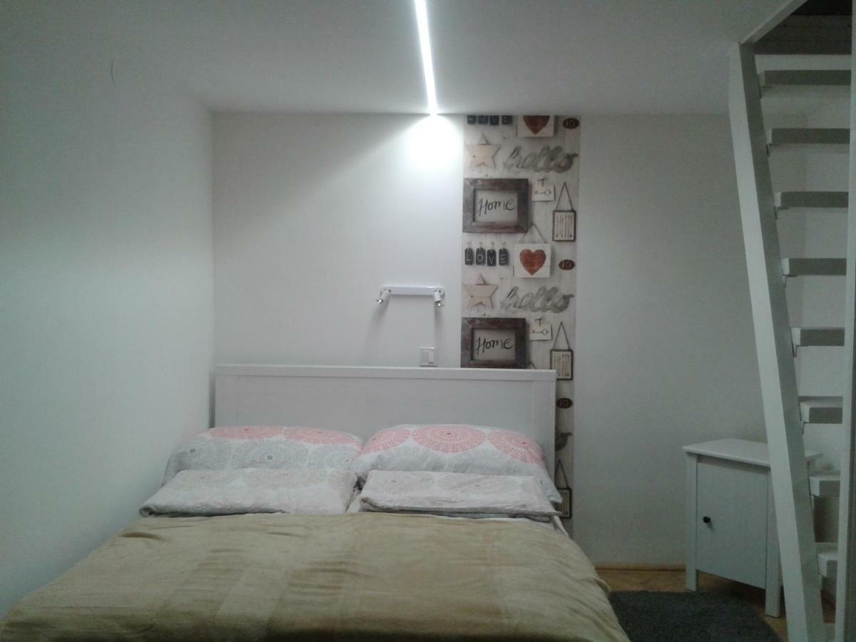 Lily Apartman Будапеща Екстериор снимка