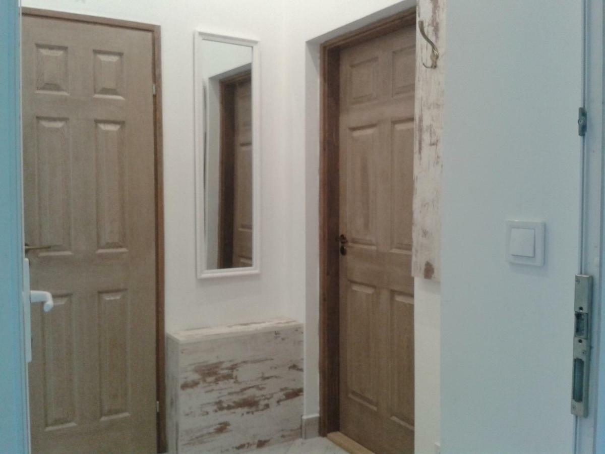 Lily Apartman Будапеща Екстериор снимка